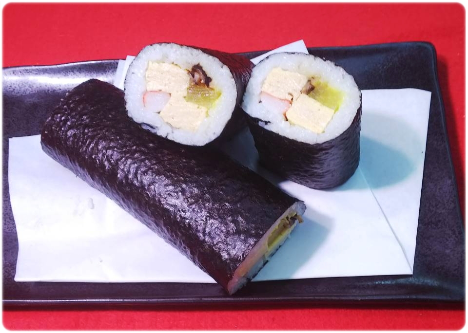元祖　京だし巻きと特製椎茸煮入りの巻き寿司をご賞味下さい